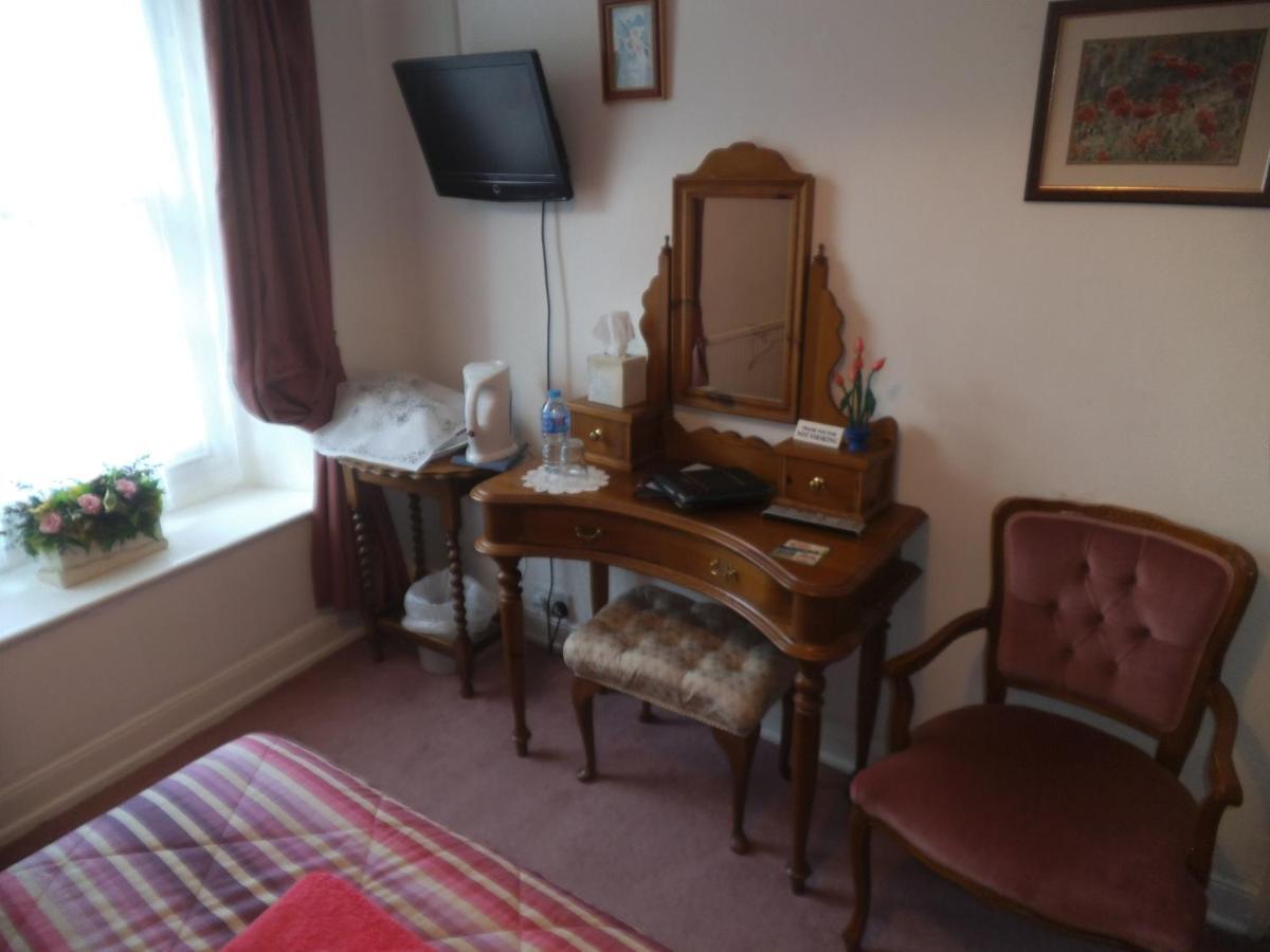 The Old Bakehouse Bed & Breakfast Colyton Exterior photo